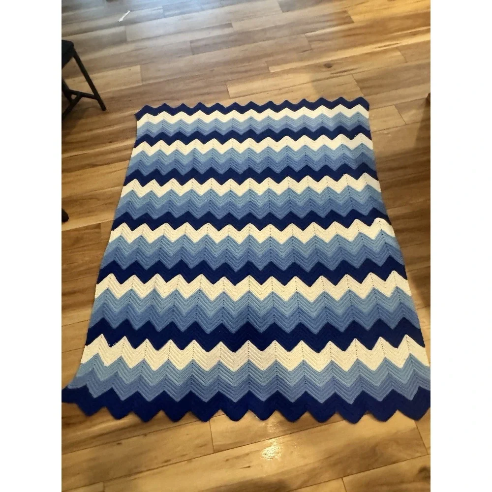 Handmade Blanket Afghan Throw Blue White Chevron Wave Ripple Cottage Costal